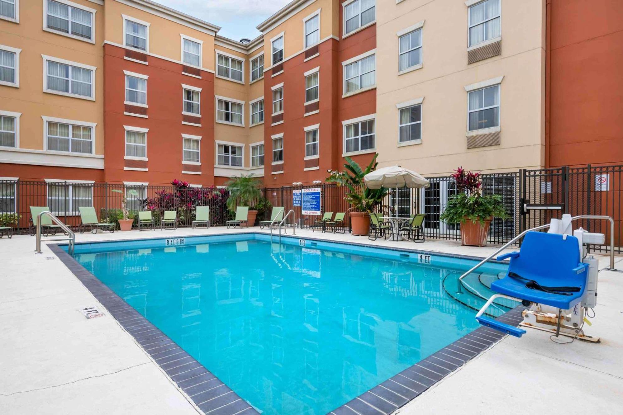 Extended Stay America Suites - Orlando - Convention Center - 6443 Westwood Williamsburg Zewnętrze zdjęcie